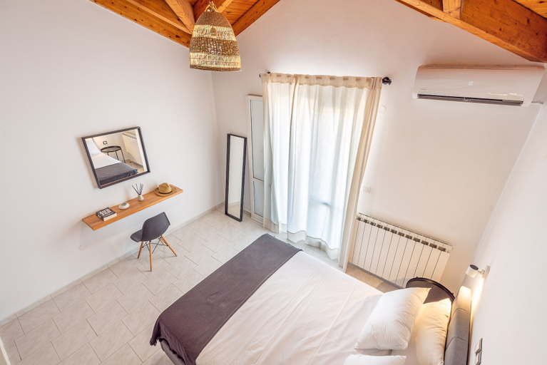 Bedroom 3, Costa Azzurra Hotel, Ionian Islands