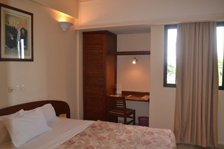 Bedroom 2, Planet Hotel, Wouri