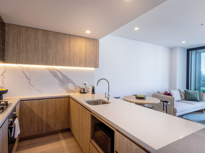 Dining Room 10