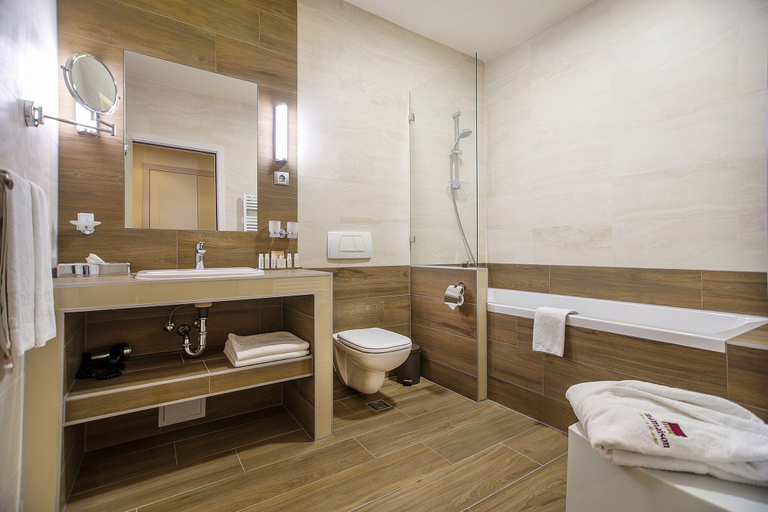 Bathroom 5, Mamaison Hotel Andrassy Budapest, Budapesti