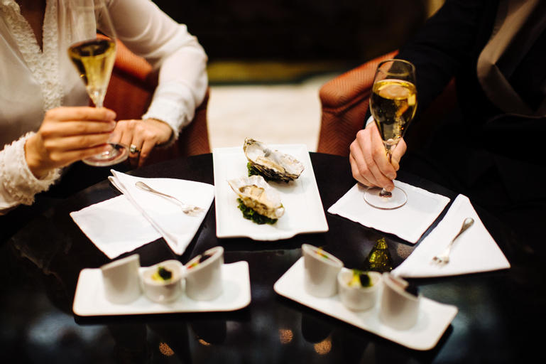 Food & Drinks