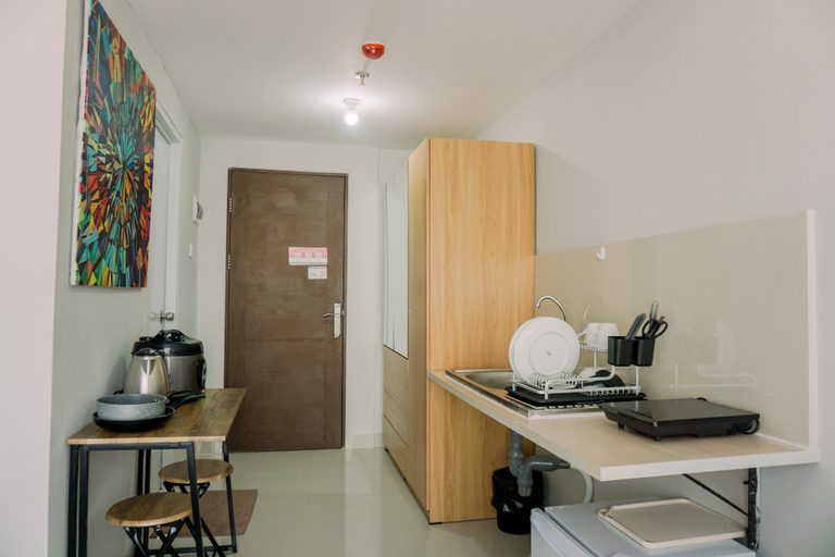 Others 4, Modern Classic Studio at Majestic Point Serpong Apartment By Travelio, Tangerang