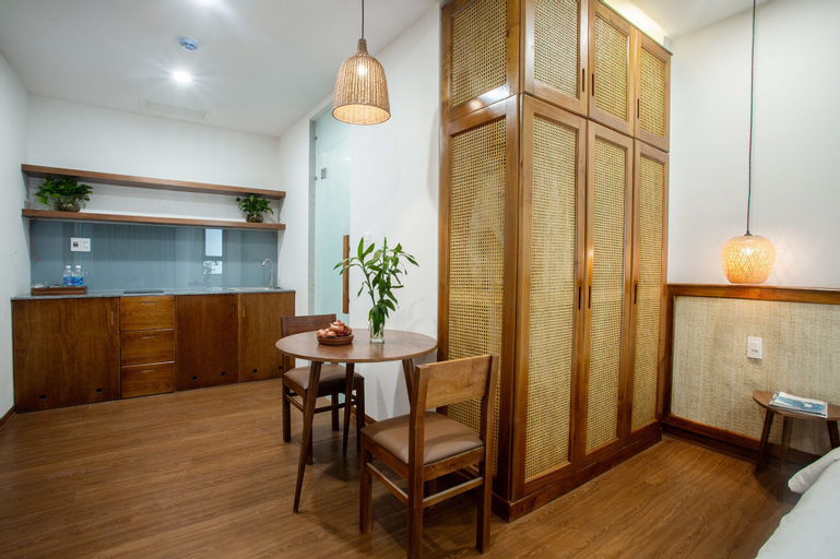 Dining Room 5