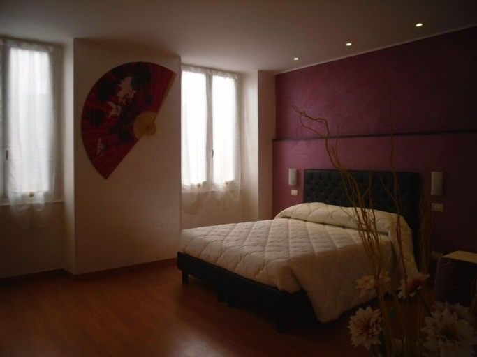 Bedroom 25