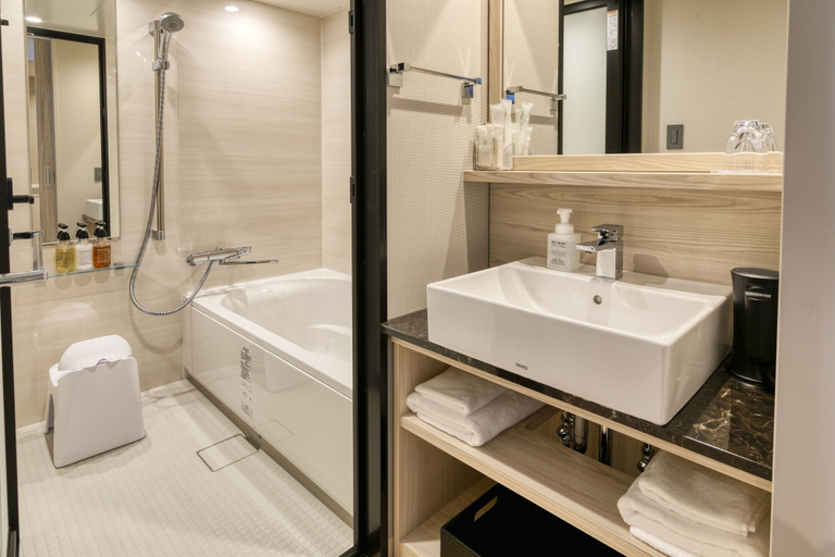 Bathroom 5, S-PERIA HOTEL Fukuokanakasu, Fukuoka