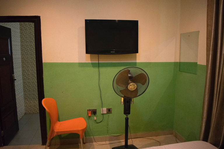 Others 5, Taverna Guest House, Alimosho
