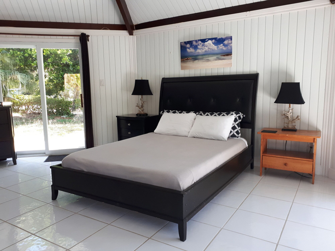 Bedroom, Sugarplum