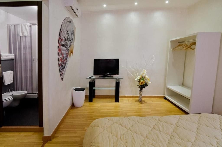 Bedroom 21