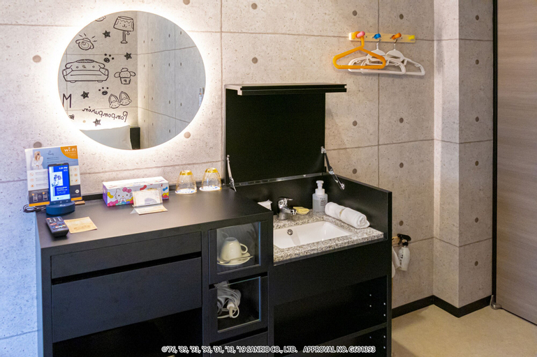 Bedroom 12