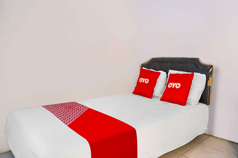 Bedroom 1, OYO 92704 Pondok Bunga Lily, Karawang