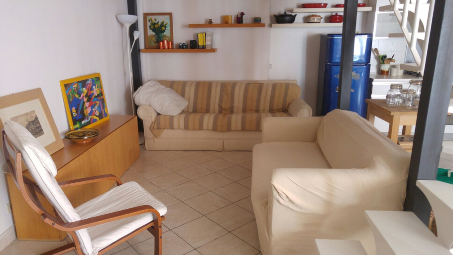 Others 4, Romantic Apartment With Terrace in, Rome