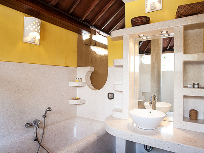 Bathroom 5, Umah Watu Villas, Badung