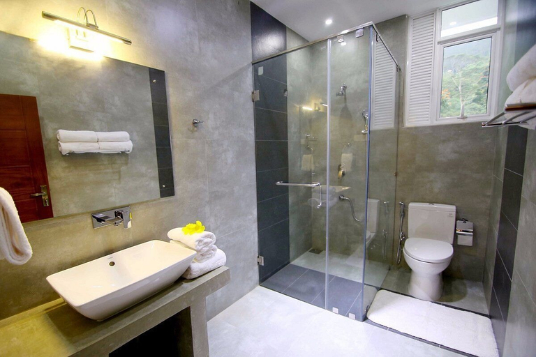 Bathroom, Hillcrest Villa, K.F.G. & G. Korale