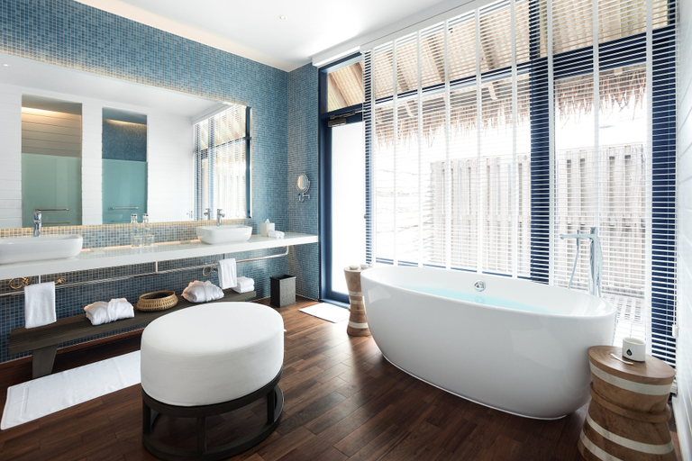 Bathroom 5, COMO Cocoa Island, Guraidhoo