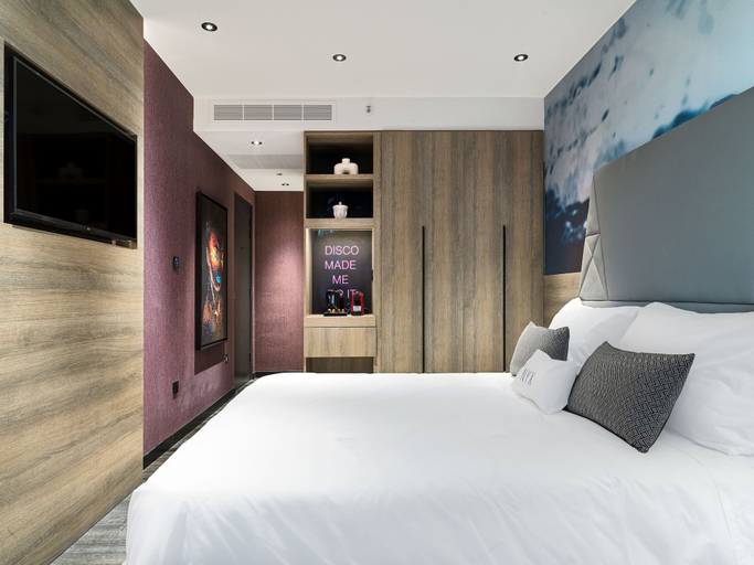 Bedroom 4, NYX Hotel Limassol