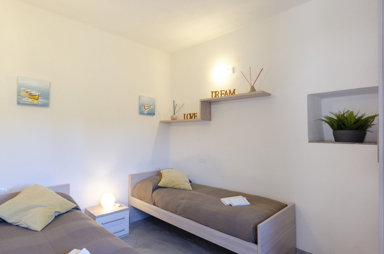 Bedroom 15