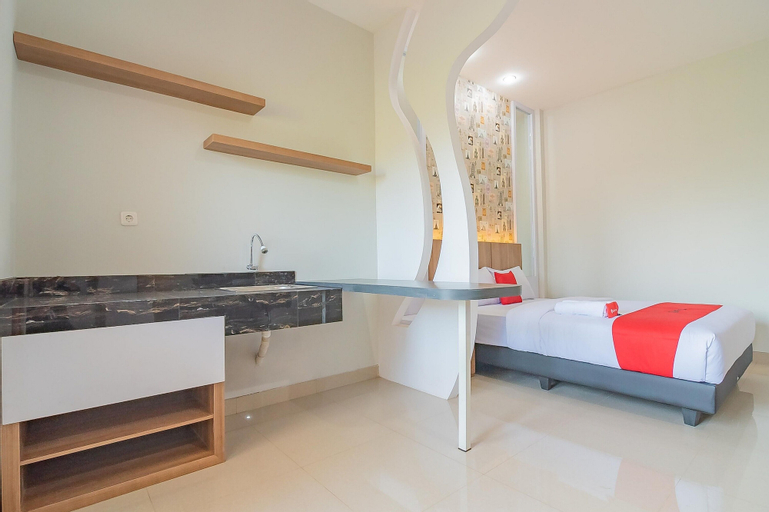 Bedroom 13