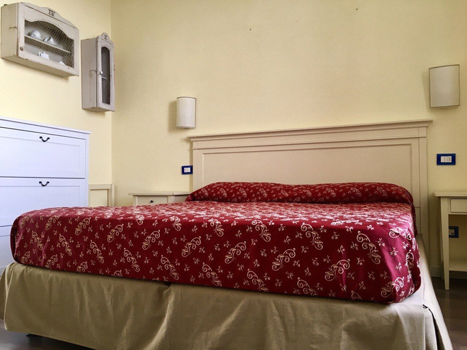 Bedroom 3, Villa Romantica, Brescia