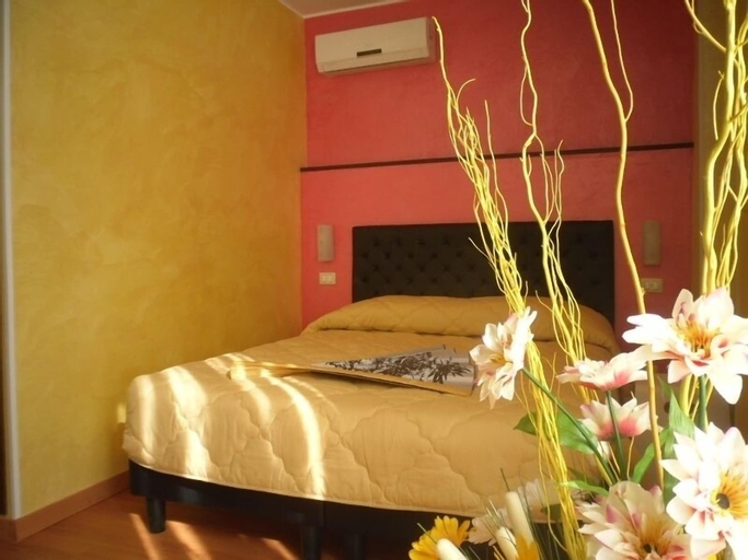 Bedroom 24