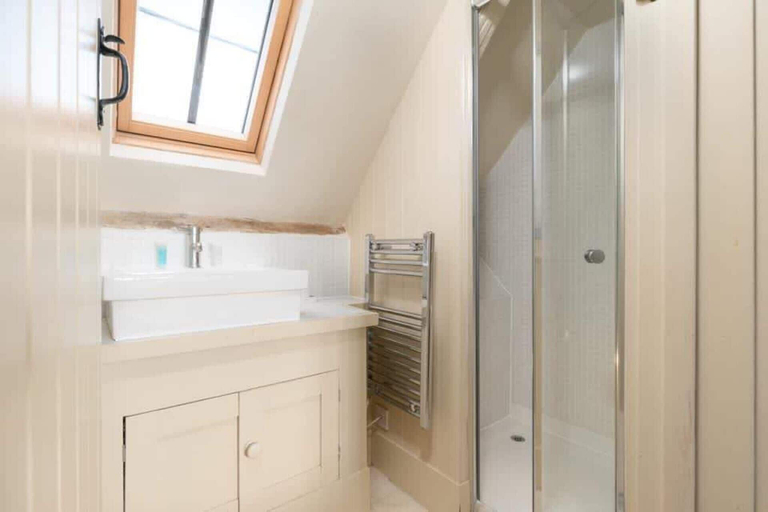 Bathroom 3, Driftwood Cottage Holme Next the sea Pets go Free, Cambridgeshire