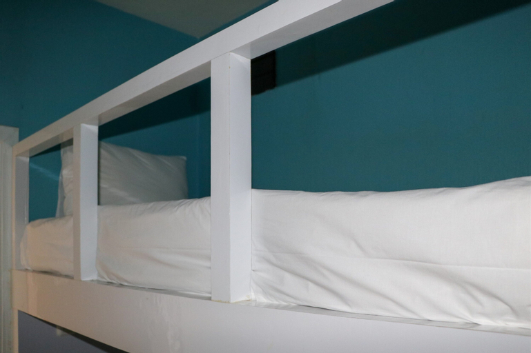 Bedroom 12