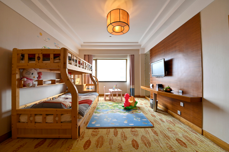 Bedroom 4, Crowne Plaza CITY CENTER NINGBO by IHG, Ningbo