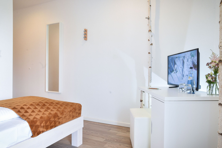 Bedroom 2, Habitat Esslingen, Esslingen