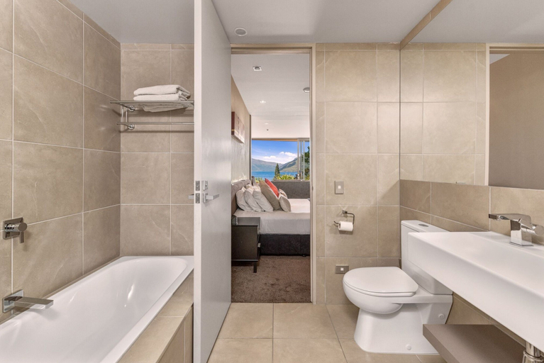 Bathroom 3, Highview Apartments, Queenstown-Lakes