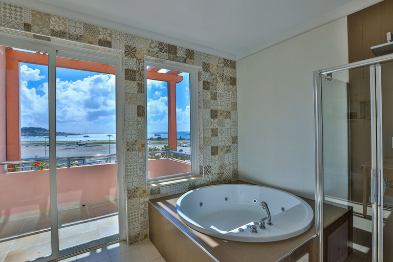 Bathroom 3, Blue Marine Penthouse