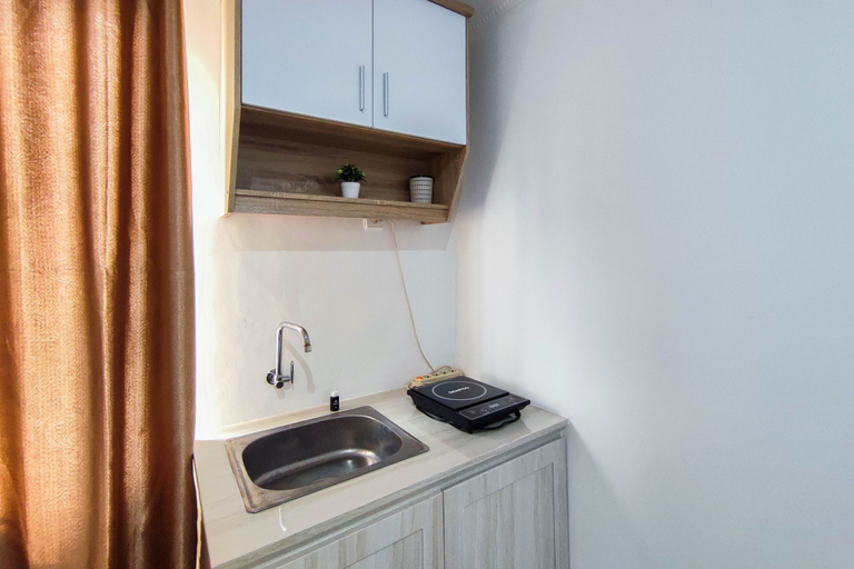 Private kitchen 4, Comfort And Well Design Studio At Paltrow City Apartment, Semarang