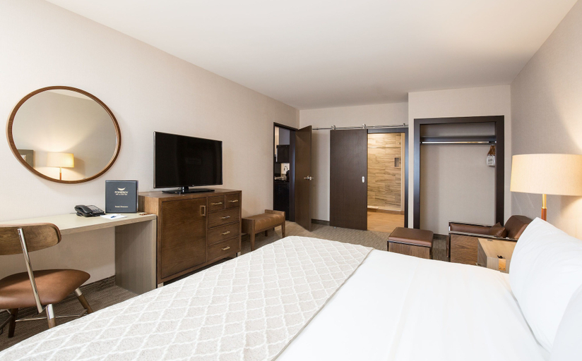 Bedroom 3, Pomeroy Inn & Suites Prince George, Fraser-Fort George