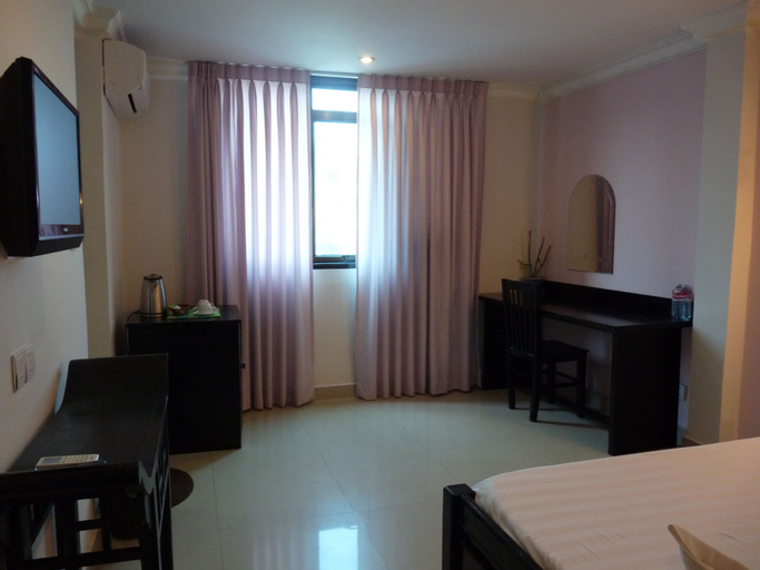 Bedroom 8