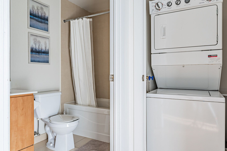 Bathroom 3, RS Boutique Suites - City Centre, Peel