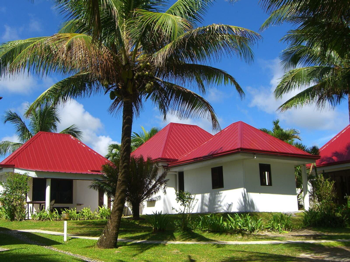 Exterior & Views 4