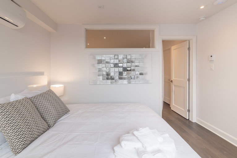 Bedroom 25