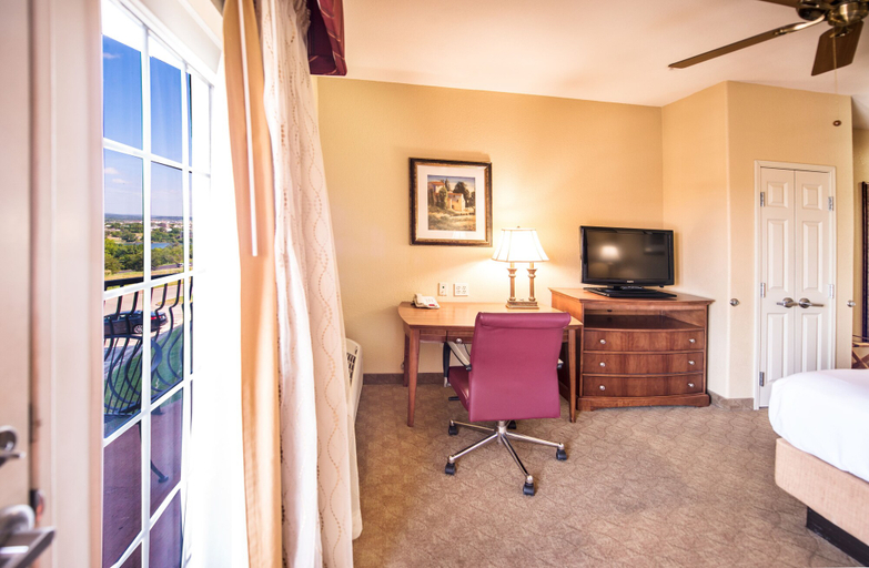 Bedroom 3, La Quinta Inn & Suites by Wyndham Marble Falls, Burnet