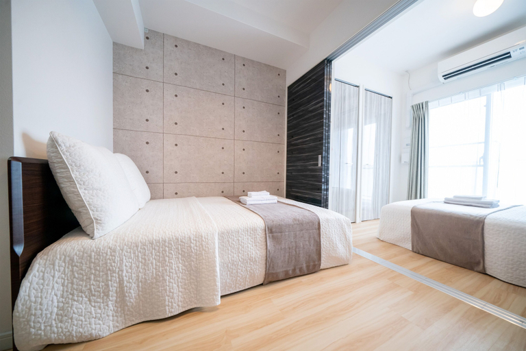Bedroom 3, Grandouce Shin-Imamiya, Osaka