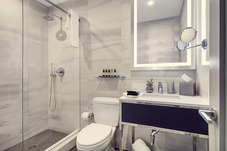 Bathroom 5, Artezen Hotel, New York