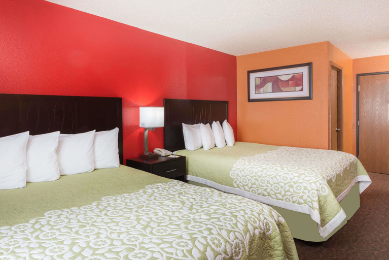 Bedroom 2, Days Inn by Wyndham Mexico, Audrain