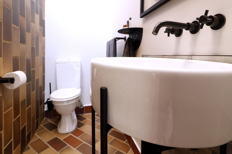 Bathroom 3, Bastion House, City of Tshwane