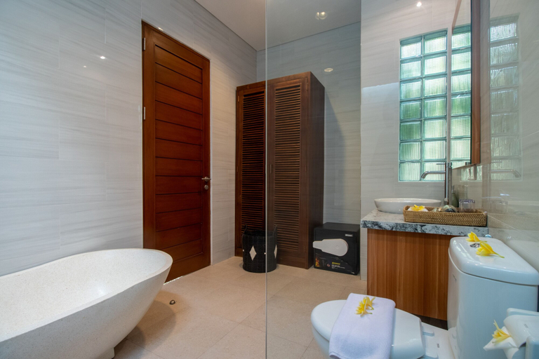 Bathroom 5, Sayang Sanur Villa II , Denpasar