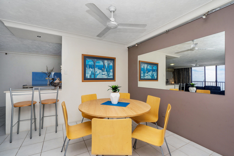 Dining Room 4