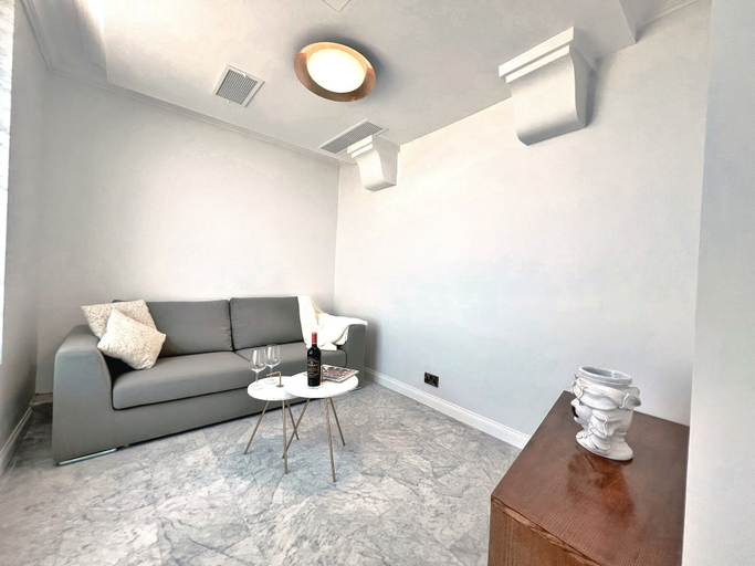 Others 5, Work & Travel - Valletta Apartments