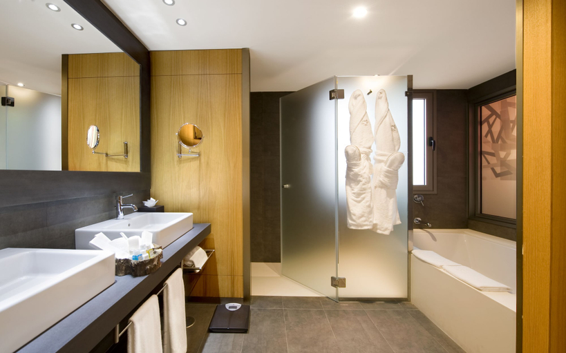 Bathroom 5, Lopesan Baobab Resort, Las Palmas