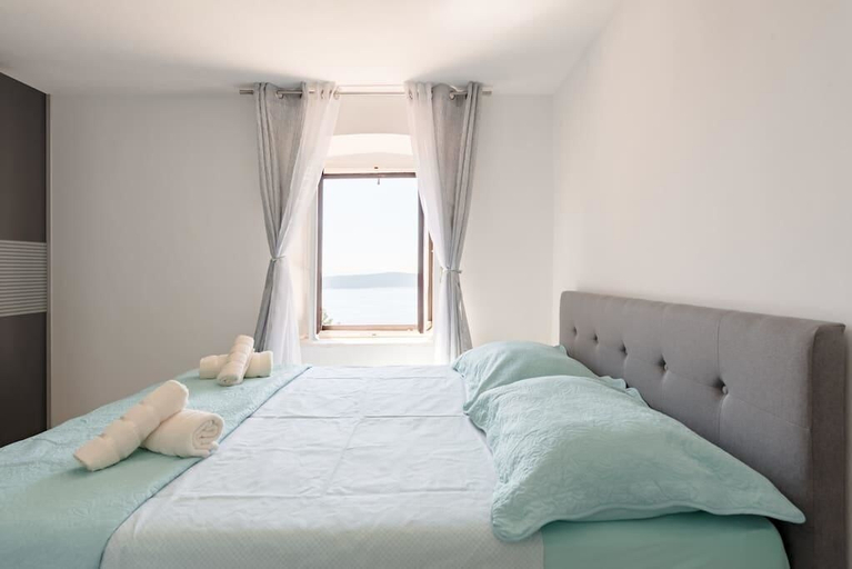 Bedroom 2, Luxury Apartment Ladovina, Jelsa