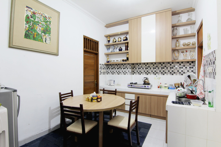 Dining Room 13
