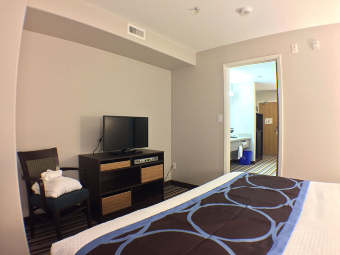 Bedroom 3, Super 8 by Wyndham Fort Frances, Rainy River