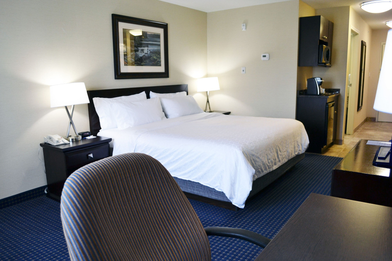 Bedroom 5, Holiday Inn Express & Suites EDSON by IHG, Division No. 14
