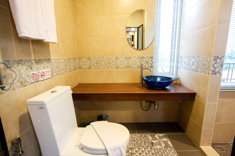 Bathroom 3, A Good Nite at Nimman, Muang Chiang Mai