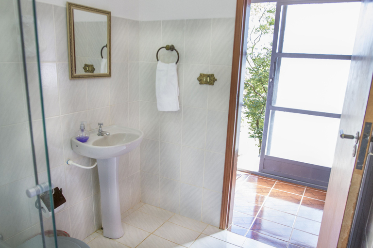 Bathroom 4, Pousada Céu de Luz - Próximo a Monte Verde, Itatiaiuçu